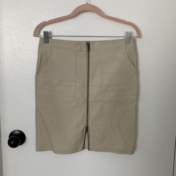 Canvas skirt with zipper - Picture 1 of 3